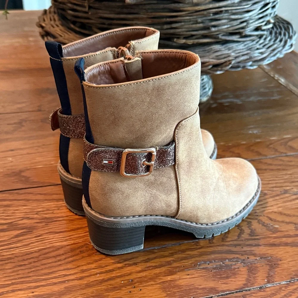 Tommy Hilfiger Brown Ankle Boots child size 11